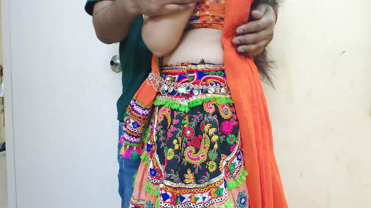 Bahaneyle gel bhabhi ji, sikilmek için