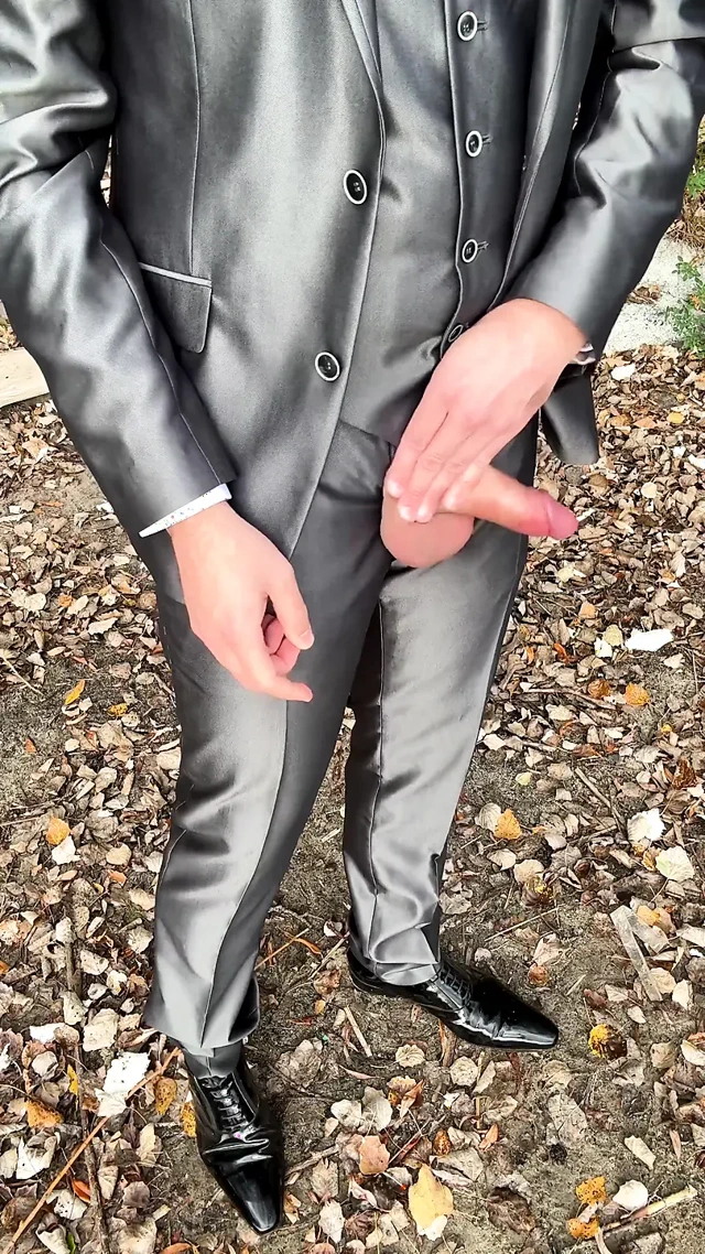 Parlak Takım Elbiseyle Açık Açık Hava El Hareketi