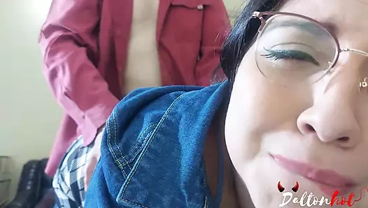 Sıcak sekreter patronu tarafından becerdin alır ve bir yüz ile biter (bölüm ii)