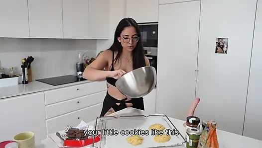 JOI CEI - BENIMLE PIŞIR VE KURABIYELERINE BOŞAL