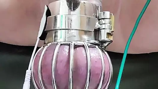 Locktober cum itibaren cbt estim içinde iffet ve top kafes