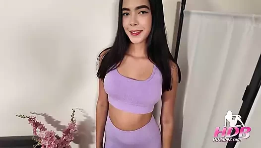 216-1 tatlı kız döllenmek için sikişiyor