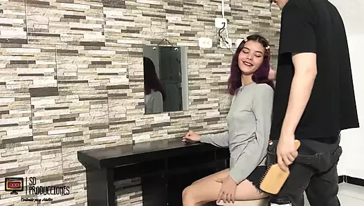 Üvey kız kardeşimin fahişesi onu sikmemi istiyor - İspanyolca porno