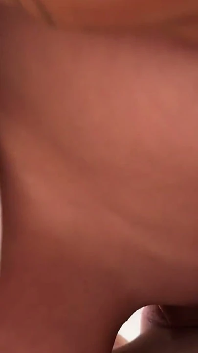 Cadılar Bayramı için rahibe kostümü giyen seksi üvey anne, üvey oğlunu tahrik ediyor ve üvey oğlu amına boşalıyor | Klip 1
