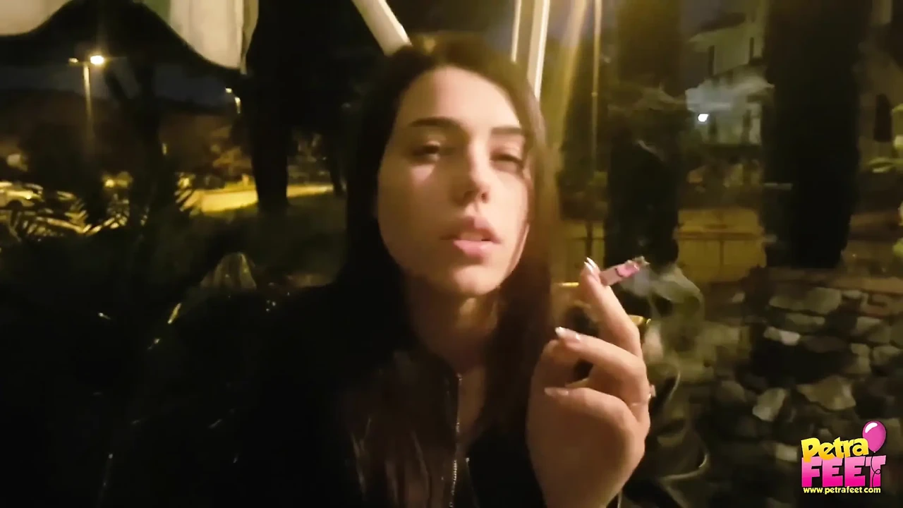 Trending Smoking And Foot Fetish In Outdoor With Cute Teen Feat Petra Feet By Smokin Fetish Year Old Babe Hd Porn (High Quality) - Toronto Special