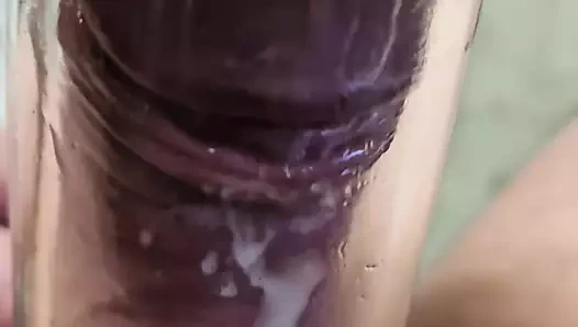 Milking.machine.14 - tesisatçının şişman sünnetsiz yarağı