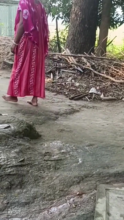 "Köylü banyosunda nomita yengeyi parmaklıyor" dan unutulmaz an