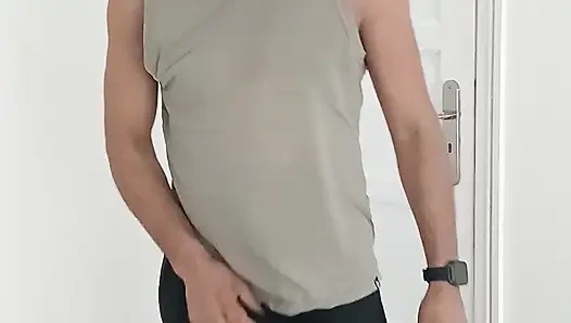 Teslimat yapmaya gittim ve parayı seksle ödedi.