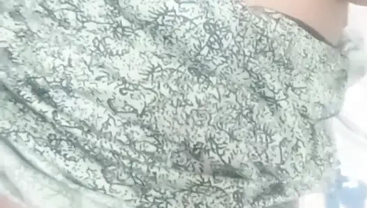 Zarif gece elbiseli Hintli güzellik - yavaş azdırma ve yoğun solo oyun - yüz yok - 4k ultra hd