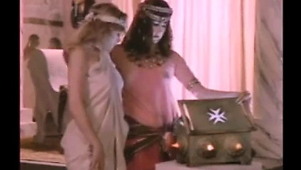 cindy carver ve sevinç cummings ile antik mısır 3some