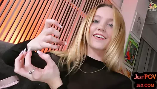 Anal yağlı amatör genç pov beceriyor süre konuşurken Slutty