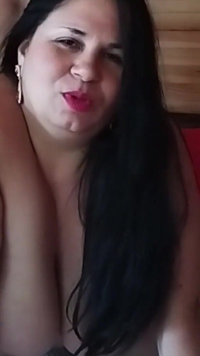 Orta yaşlı seksi üvey anne iri güzel kadın üvey oğluyla sikişiyor gerçek tabu | Klip 1