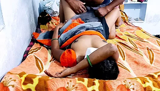 Hintli köylü gerçek çift ev yapımı seks