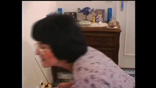 Sürtük nine - sahne #01