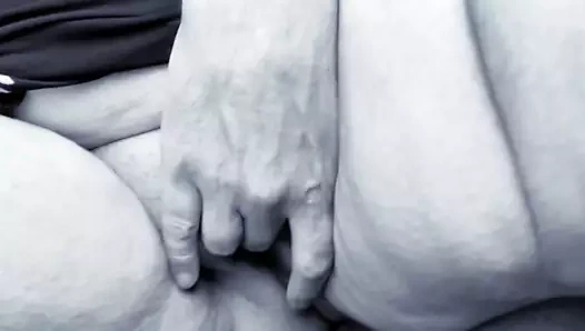 Littlefatcumcow parmak çarptım