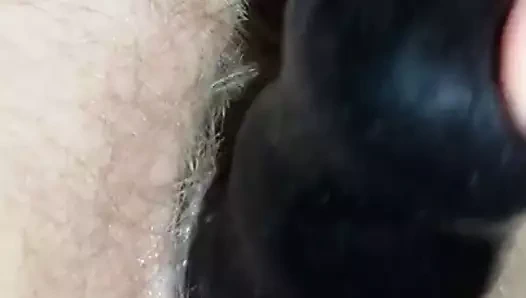 Жена мастурбирует дилдо