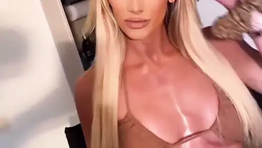 Carmella namı diğer leah van dale - Haziran 2021