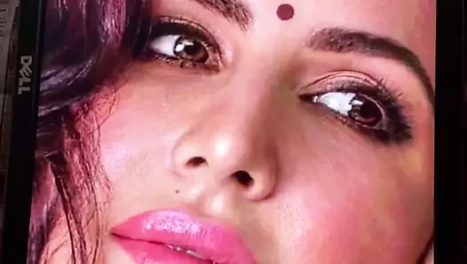 Katrina kaif boşalmak haraç ile külot