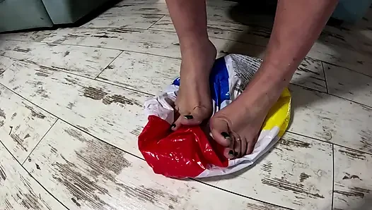 Plaj topu basıncı çıplak ayakla sikiş, deve toynağı ve kalça ezme