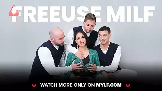 Mylf - azgın orta yaşlı seksi kadın genç adamını sikiyor ve güzel büyük göğüslerini sikiyor