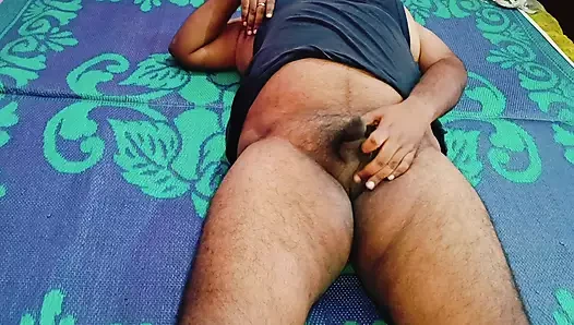 Hintli teyze sakso çekiyor ve ateşli seks Hintçe video