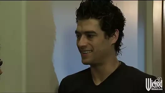 Kötü - azgın asyalı gf kaylani lei bf ile makyaj seks yapıyor