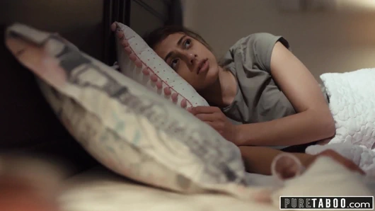 Saf tabu rahip genç 2 ona anal bekaretini ikna eder