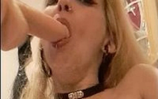 Seks makinesi yüzünü sikiyor