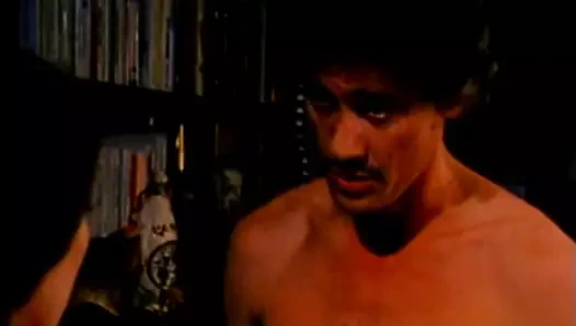 Dev horoz erkek porno damızlık kullanımları onun çük için sikme