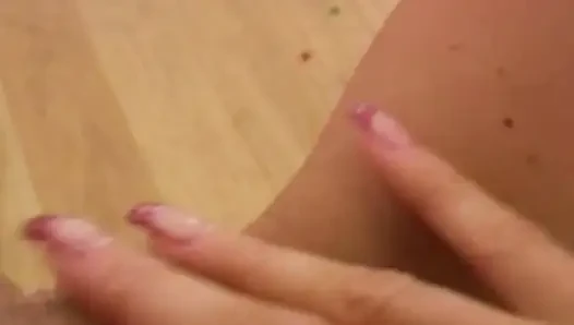 Bonita'nın samimi kendine dokunması