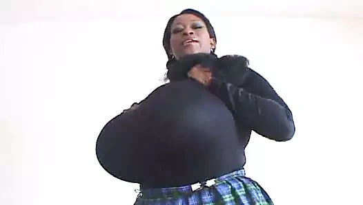 büyük siyah kadın