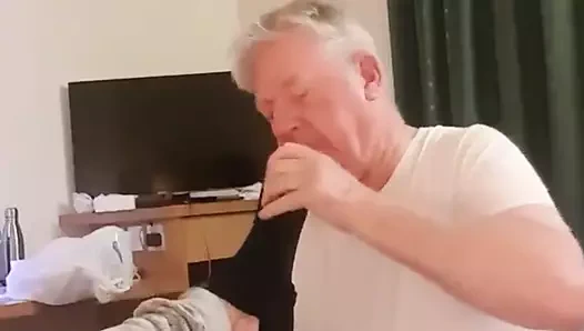 büyükbaba beyaz saç