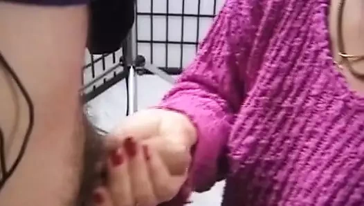 Dört sert ve dolu yarak ve iki tombul Alman bayan iş başında