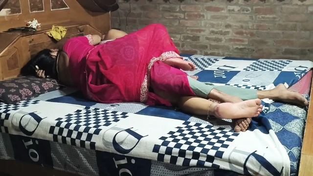 Rinki yeğeniyle çıplak olarak sikişiyor