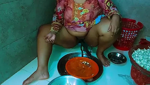 Desi Bhabhi Ji Ko Tremendous Choda Kitchen Par Jab Uski Cooking Karti Hoon