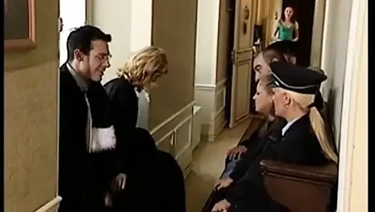Electra 42 - Açık Hapishane