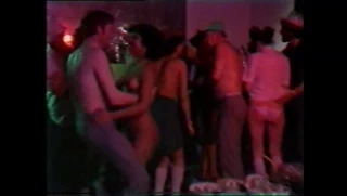 Kolej kız fantezi elbise parti (Birleşik Krallık 80'lerin başında) pt 2