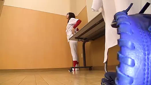 Tokyo'da kıllı genç amcığını sansürsüz sikiyor # 7 - bölüm 2