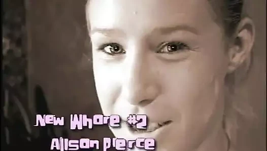 Güzel iyi şekilli çarpıcı sarışın piliç için ilk anal