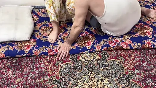 Telefon ile oynayan kızı siktim