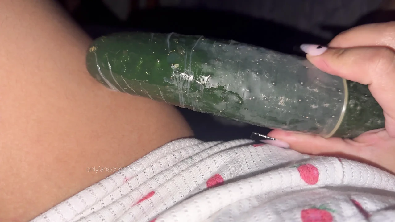 True Blue Masturbation With Cucumber Vagina Too Creamy Porn Feat Bunnyortega (Full Video) - Australia Locals Only - Australian Sex Video