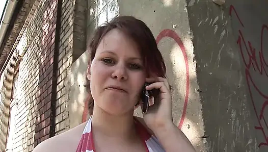 Man Sara, başka birini sikiyorsun