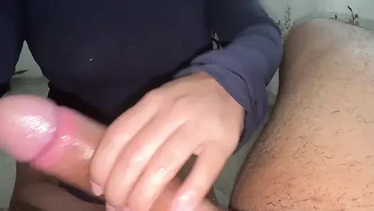 Büyük Götlü Üvey Anne Üvey Oğlunun Kıvrımlı Yarağıyla Tahrik Oluyor