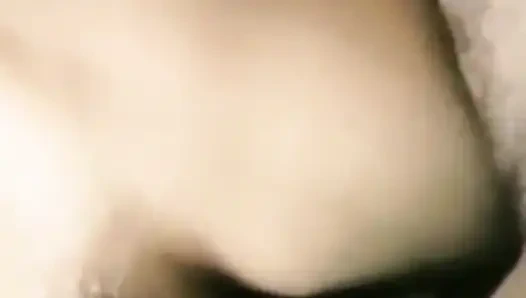 Hizmetçi maaşını artırma karşılığında patronuyla seks yapıyor Yohamedi