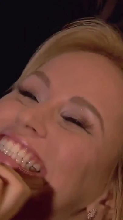 Ne bir milf, mutlaka görülmeli porno | Klip 2