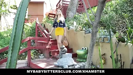 Mybabysittersclub - sıcak bebek bakıcısı büyük musluklar can atıyor