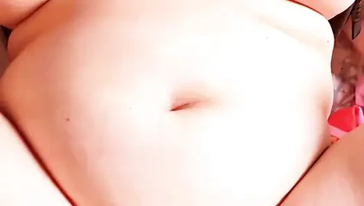 Seksi düzgün vücutlu evli kadın kocası tarafından sikiliyor ve dölleniyor