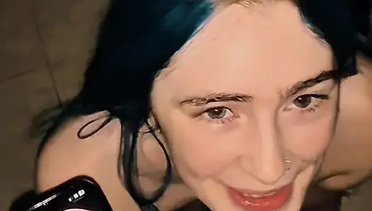 Ev Arkadaşımı Nnn Için Boşaldırmaya Çalışıyorum