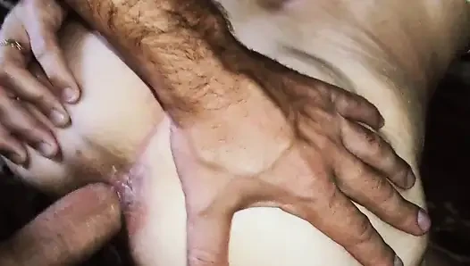 Bakış açısı sıska sıkı orta yaşlı seksi kadın ile yakın çekim anal