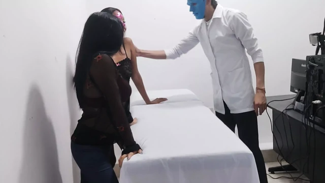 I received two executives in the sexual massage parlor but I can only handle one.